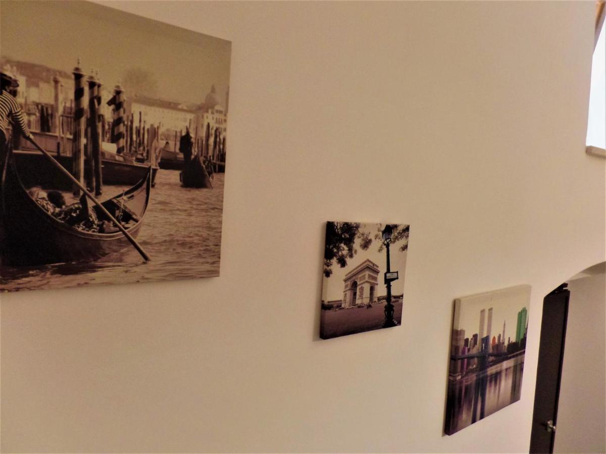 Regina Viarum Apartment, Historic City Centre 브린디시 외부 사진
