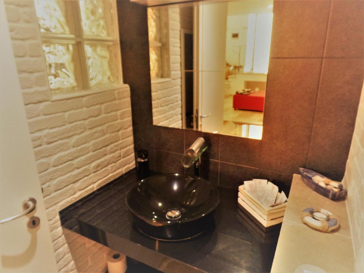 Regina Viarum Apartment, Historic City Centre 브린디시 외부 사진