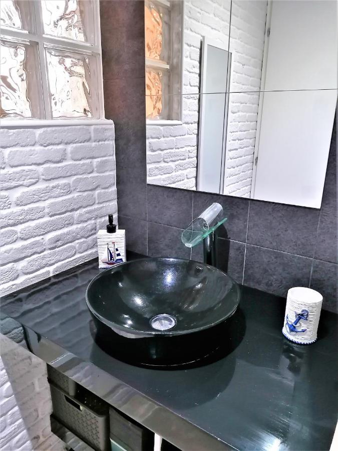 Regina Viarum Apartment, Historic City Centre 브린디시 외부 사진
